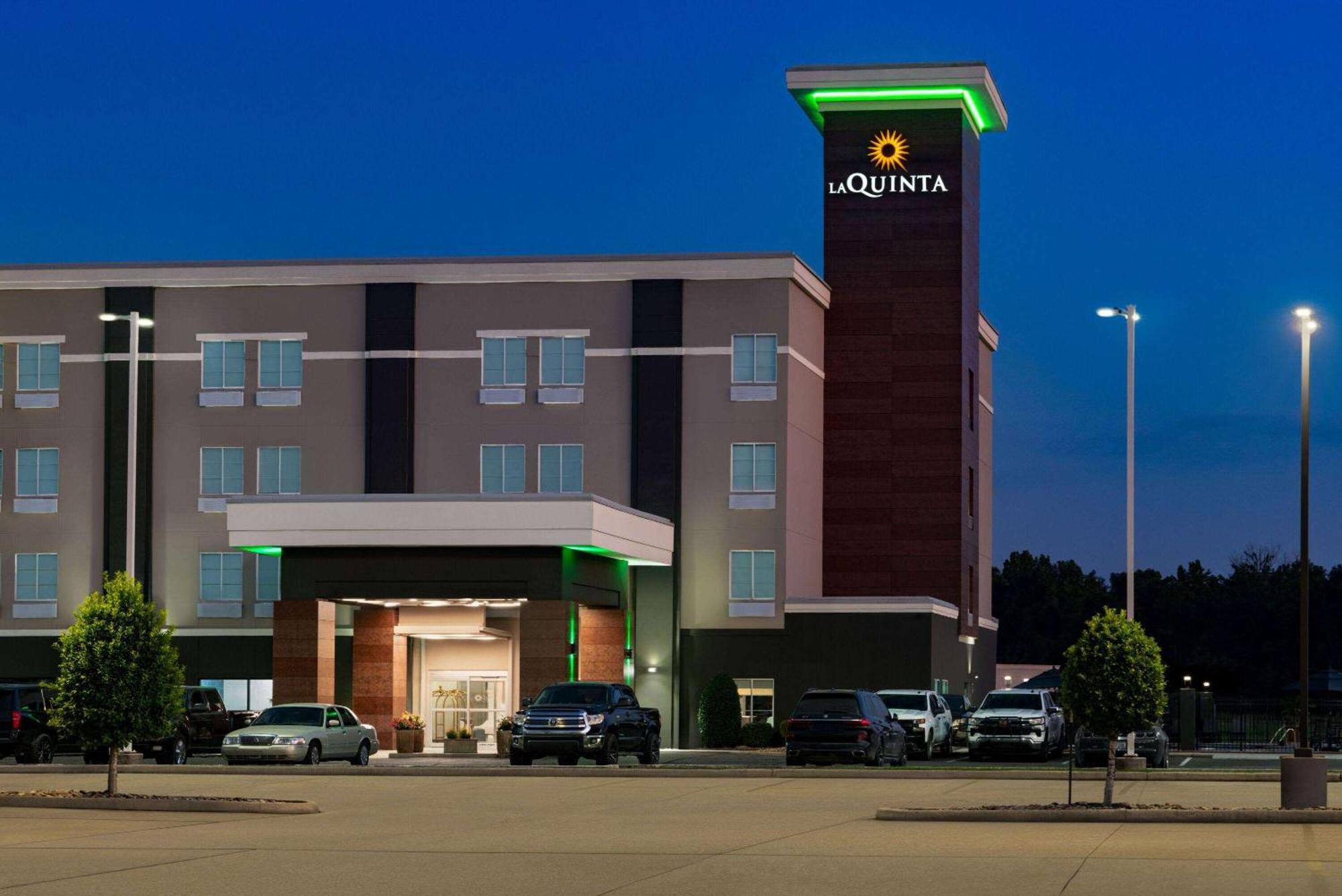 Hotel La Quinta By Wyndham Gonzales La Exteriér fotografie